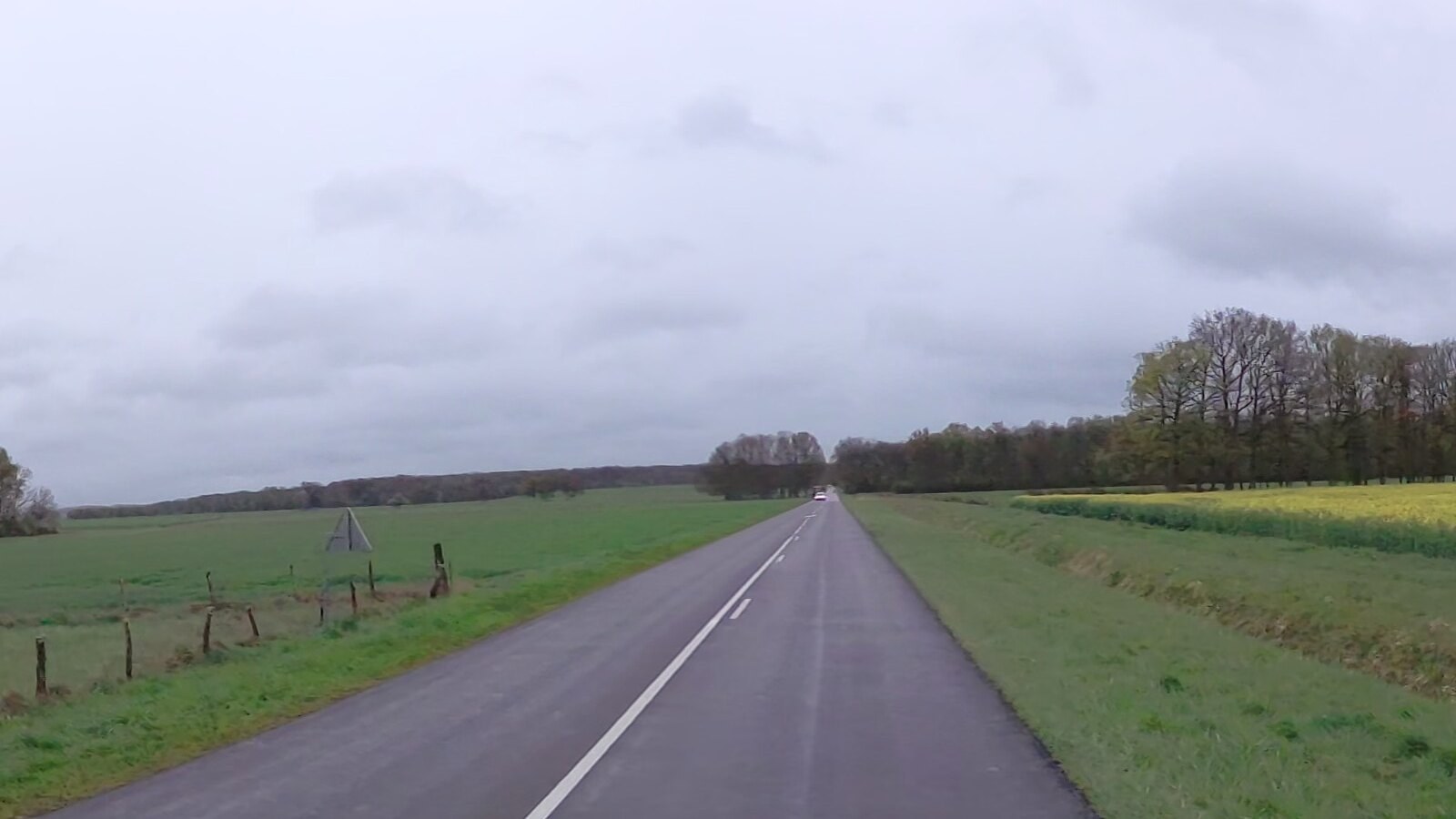 Vue de rue à Dienville — mars 2026