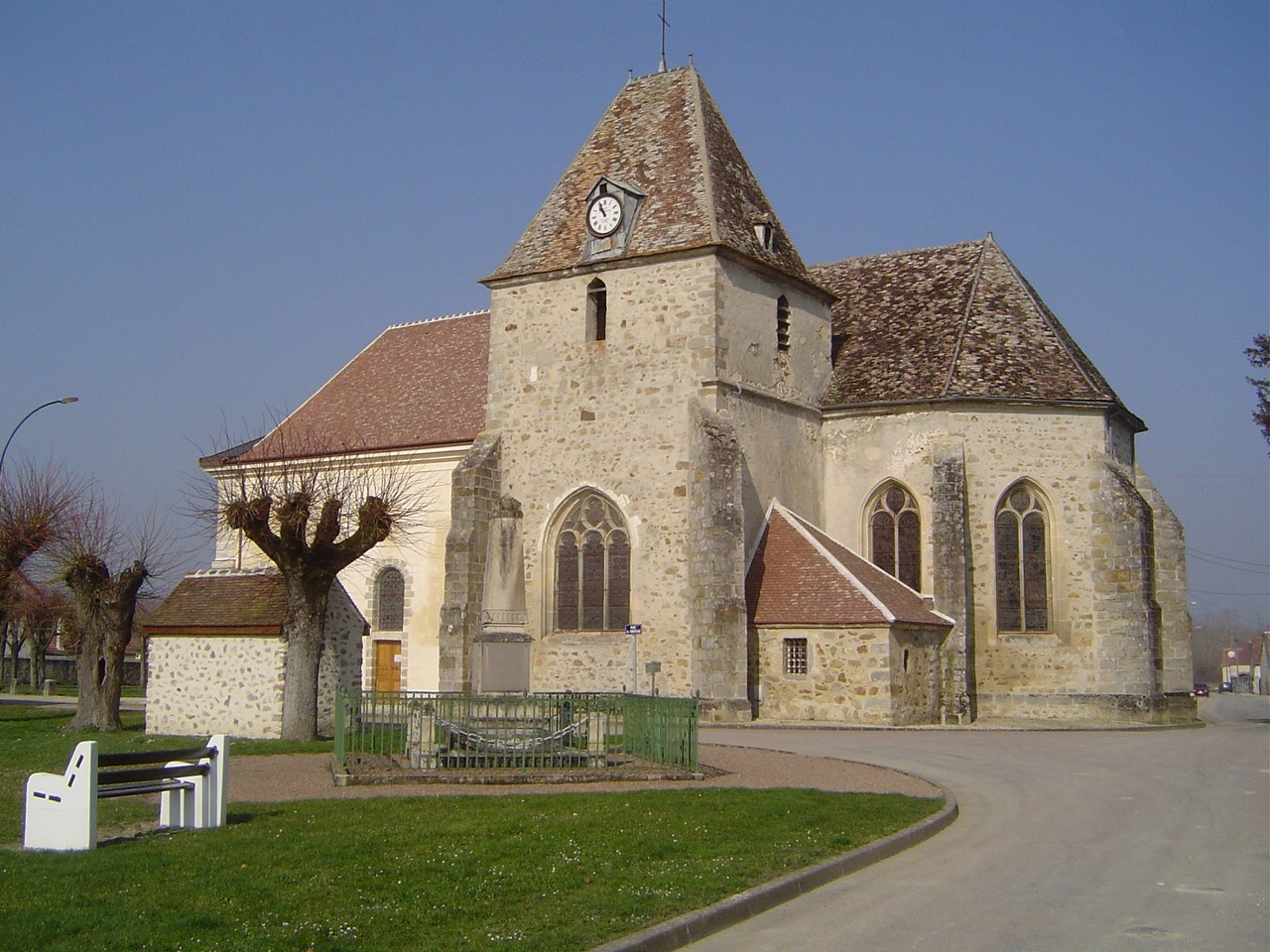 La Motte-Tilly, L'église