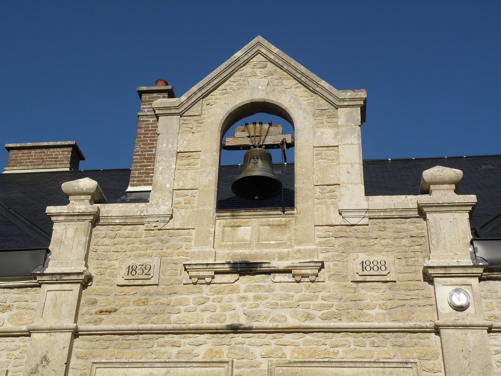 Avirey-Lingey Mairie-Ecole
