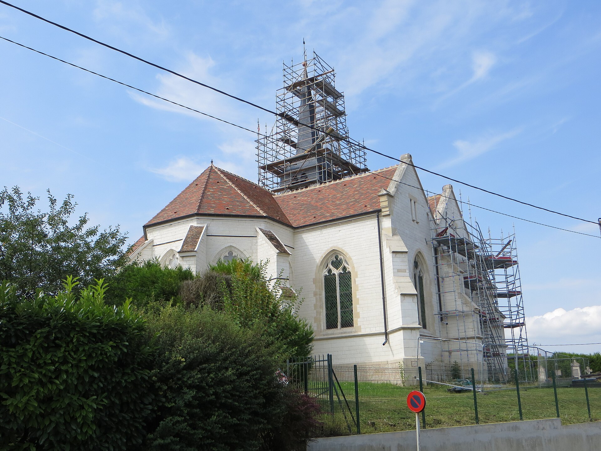 Charny-le-Bachot − Église Saint-Étienne