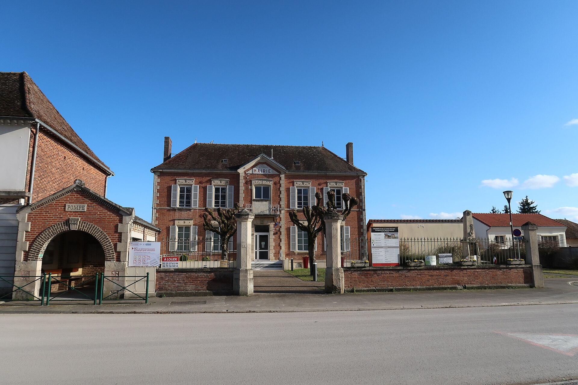 Dampierre, mairie