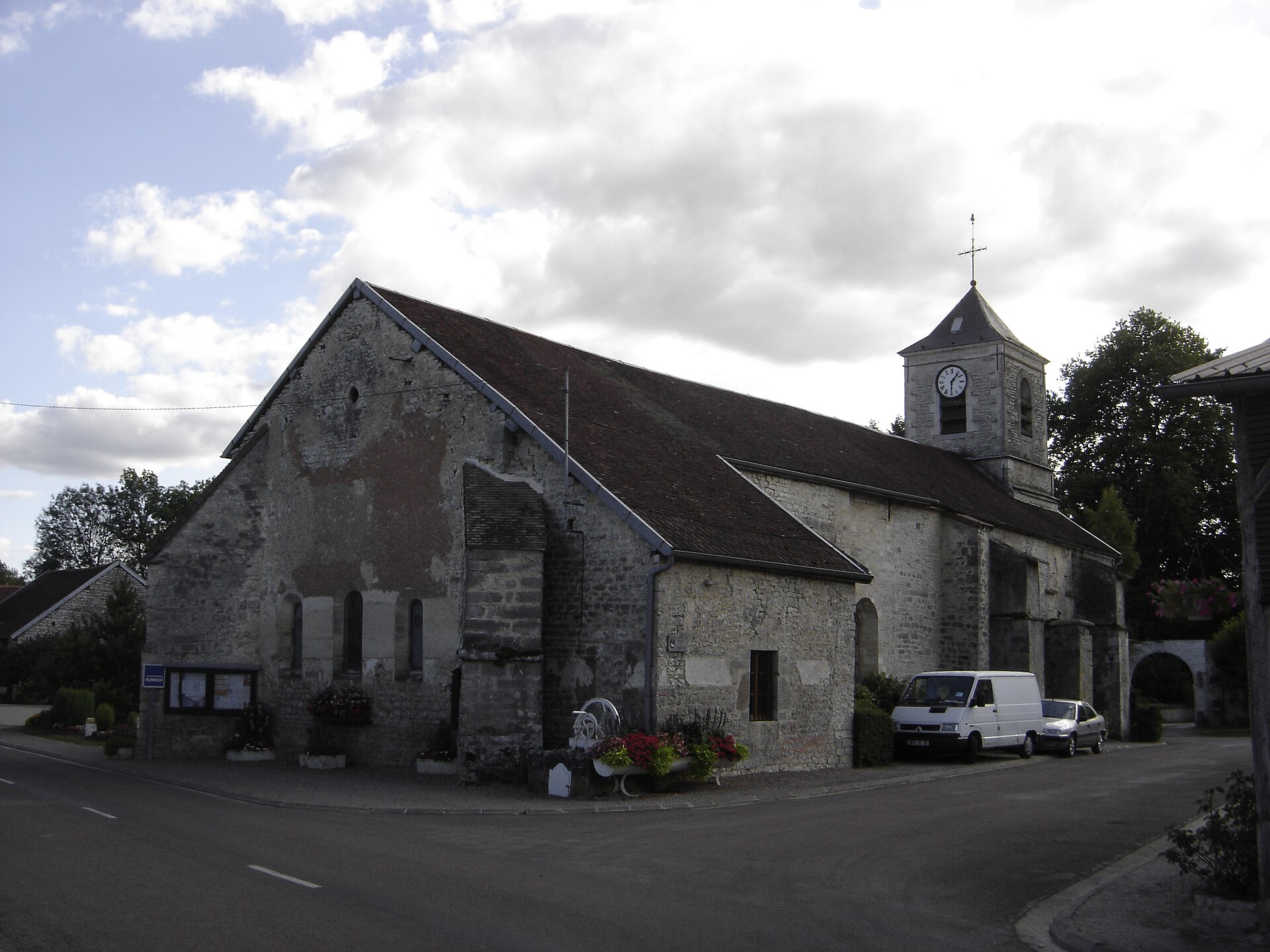 Eguilly église2