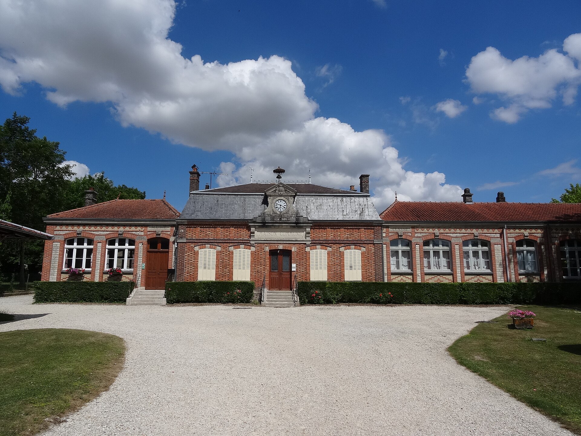Maison commune Onjon