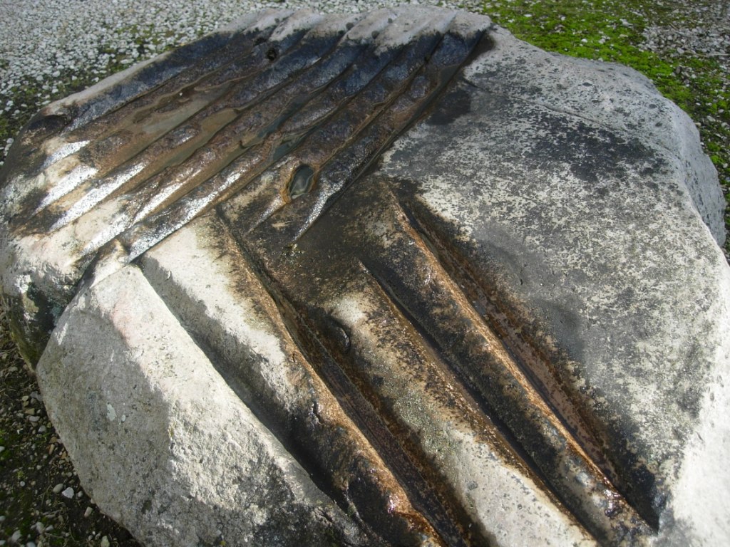Polissoir d'Ossey-les-Trois-Maisons Musée de Troyes