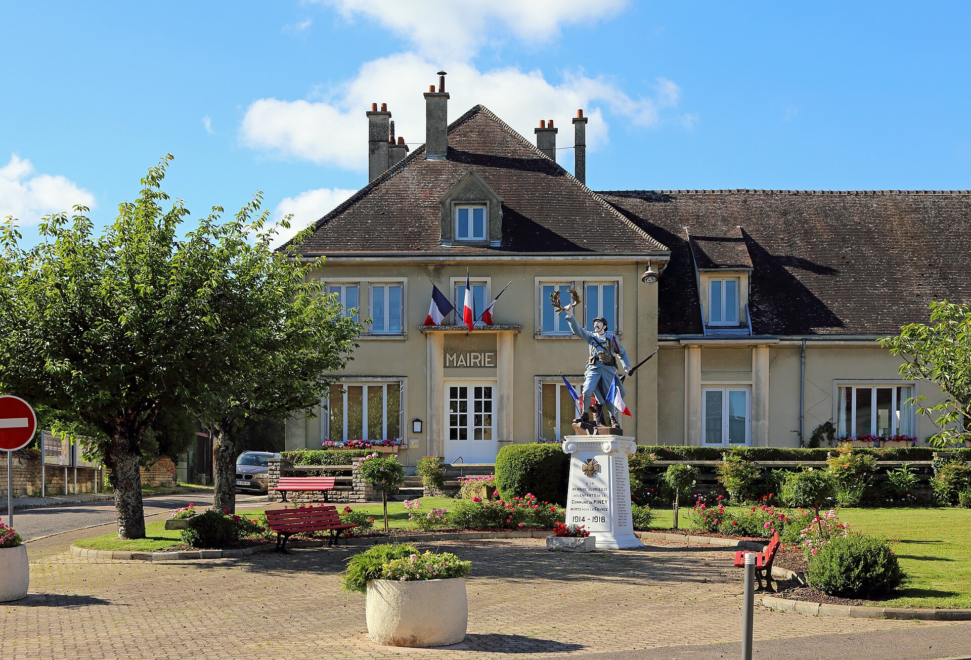 Piney Mairie