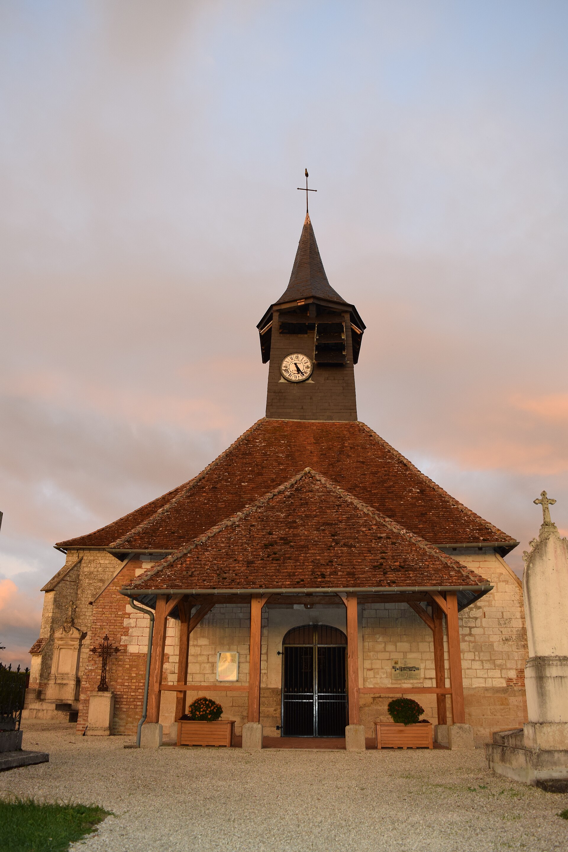 Eglise-saint-martin-rouilly-sacey
