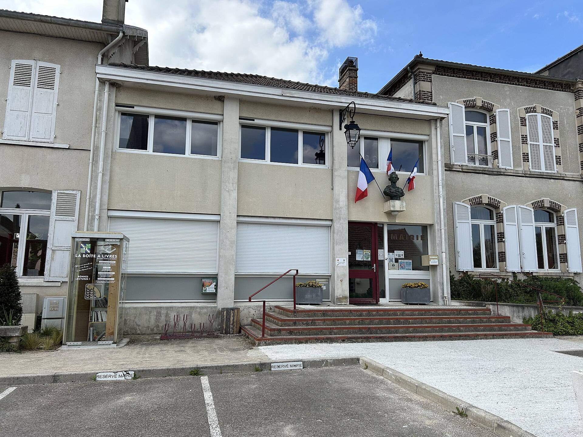 Saint-Parres-lès-Vaudes, mairie